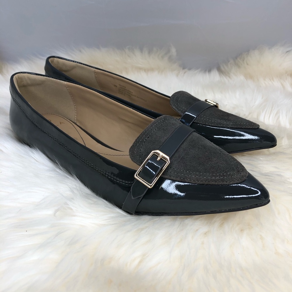 NWOT Isola Patent leather & Suede gray flats SZ 9M